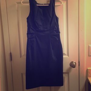 Women’s navy blue dress.